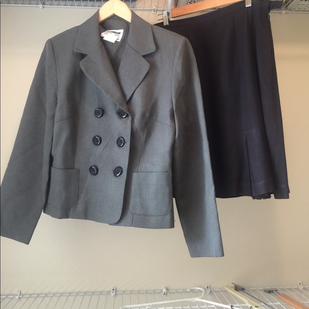 Ladies suit